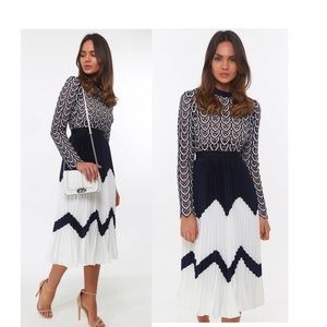 SELF-PORTRAIT Azaelea Sweetheart Pleated Crochet Midi Dress BNWT